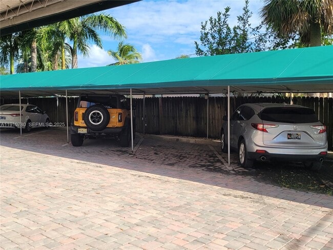 Building Photo - 1750 E Las Olas Blvd