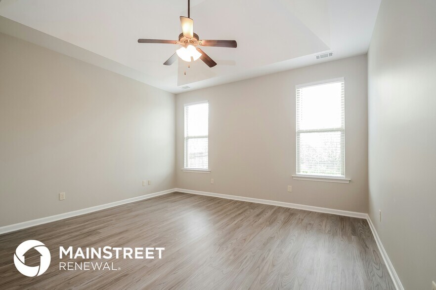 Building Photo - 1203 Washington Dr