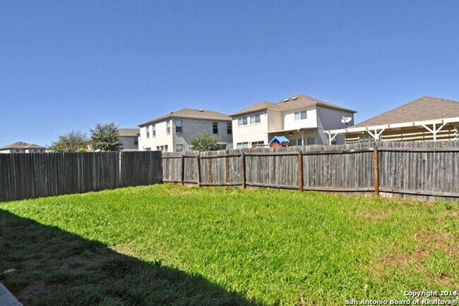 Building Photo - 10015 Bermuda Palm