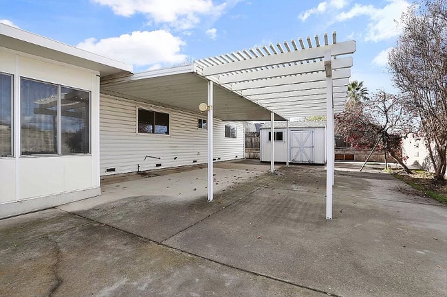 Building Photo - 1209 David Ct