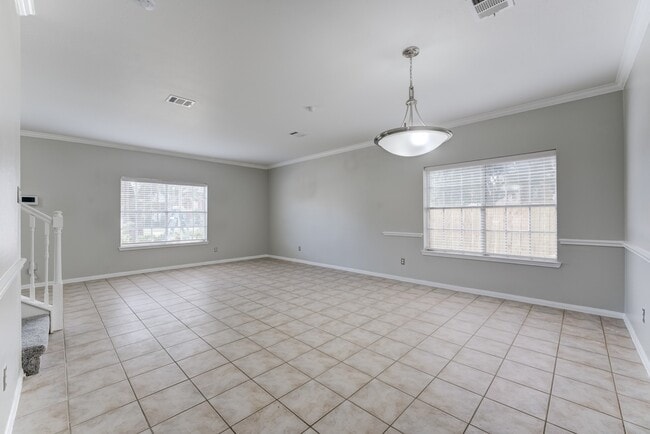 Building Photo - 12415 Silversmine Dr