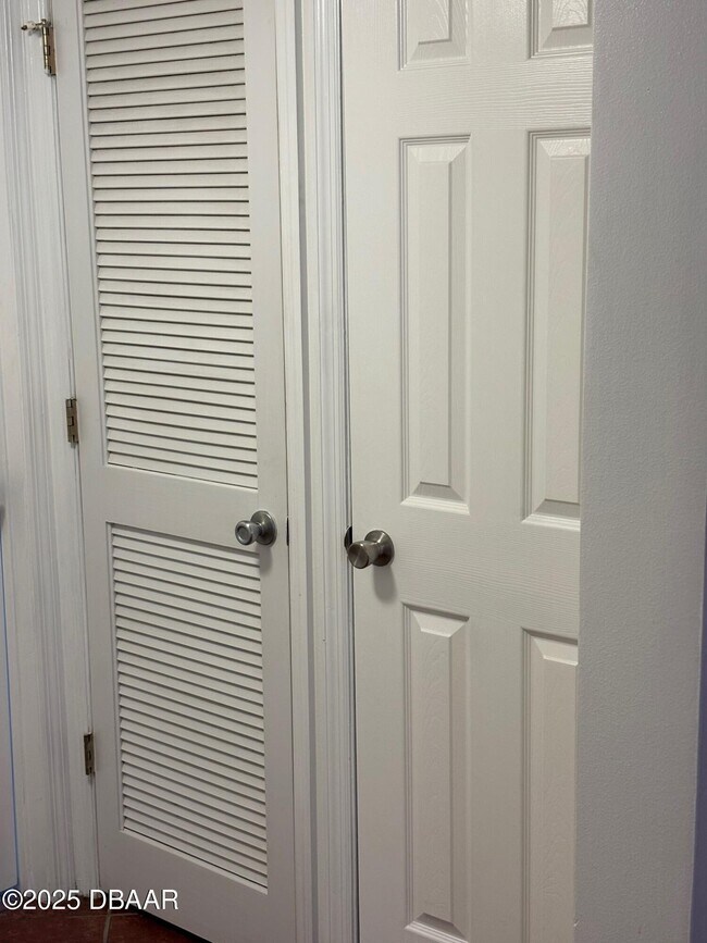 Building Photo - 3724 S Atlantic Ave