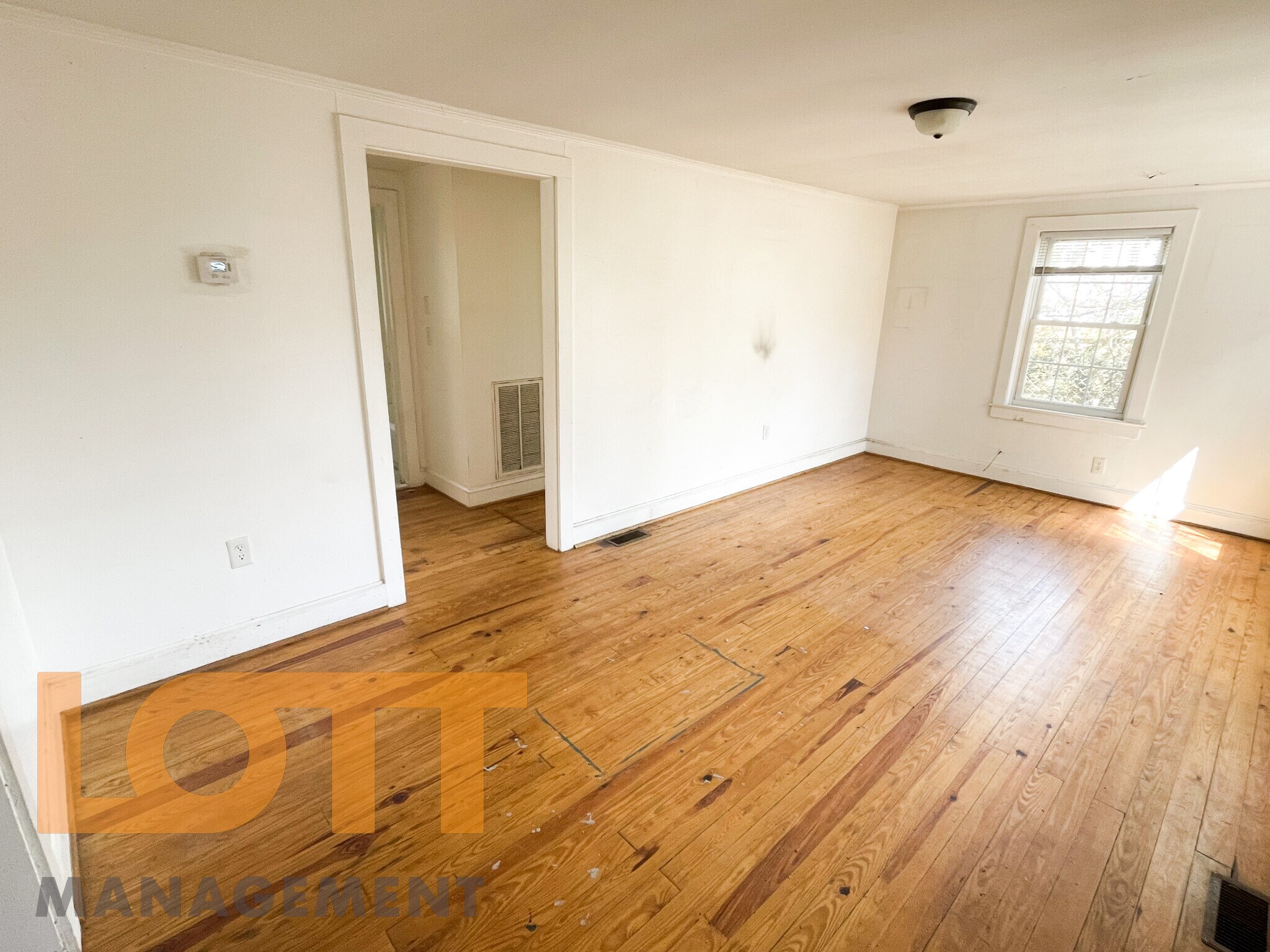 Building Photo - 12 3rd St