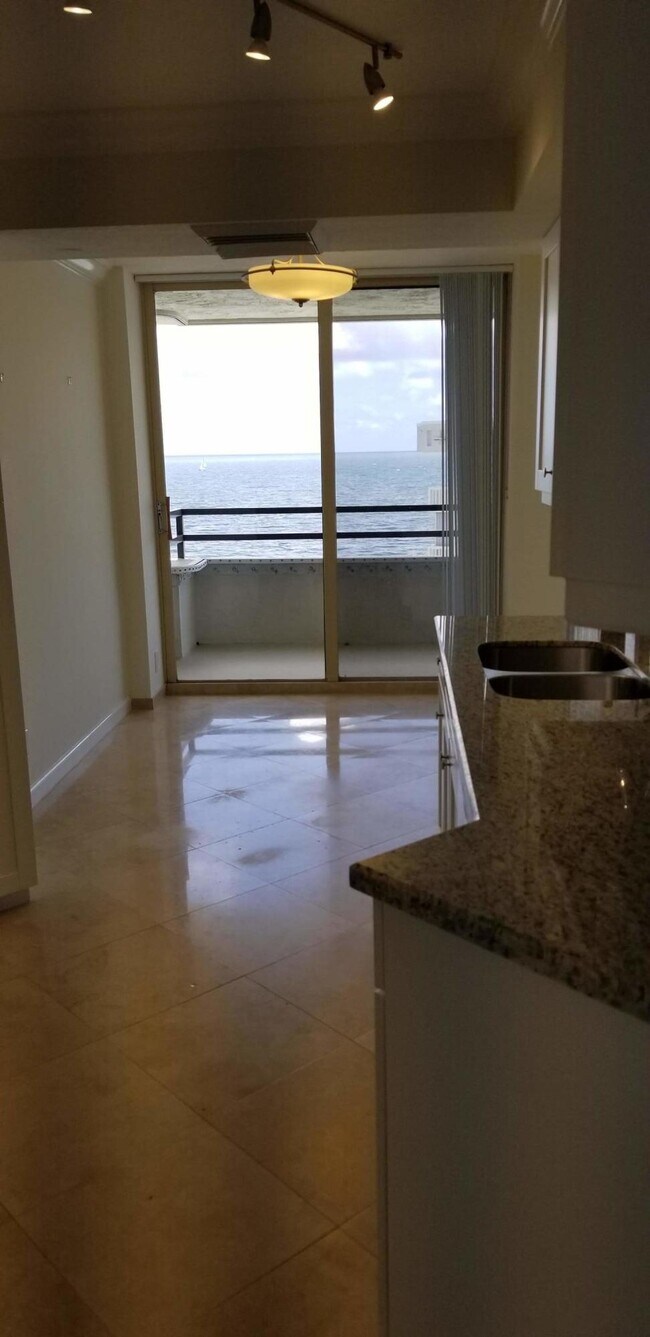 Building Photo - 3560 S Ocean Blvd