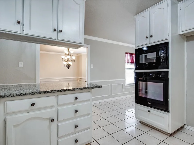 Building Photo - 8966 Hialeah Cir S