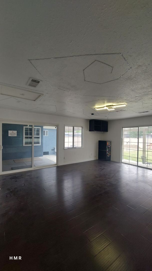 Building Photo - Beautiful home in Chino