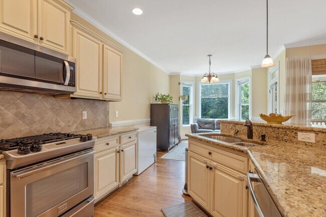 Building Photo - Gorgeous Wake Forest Home!