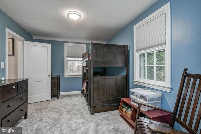 Building Photo - 6007 Welborn Dr
