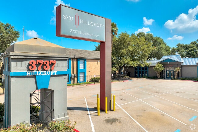 Building Photo - 3737 Hillcroft Apartments