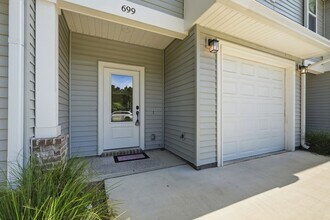 Building Photo - NEW Construction, be the FIRST to occupy this beautiful townhouse in Fort Walton Beach!