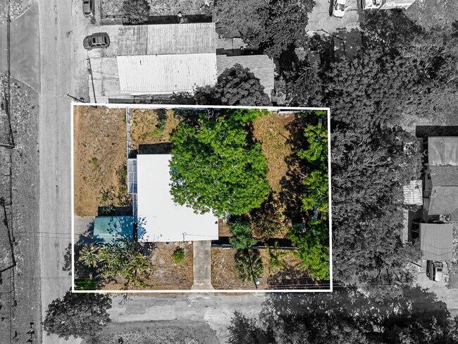 Building Photo - 7708 Maryland Ave