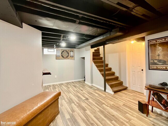 Building Photo - 421 N Edgeworth Ave