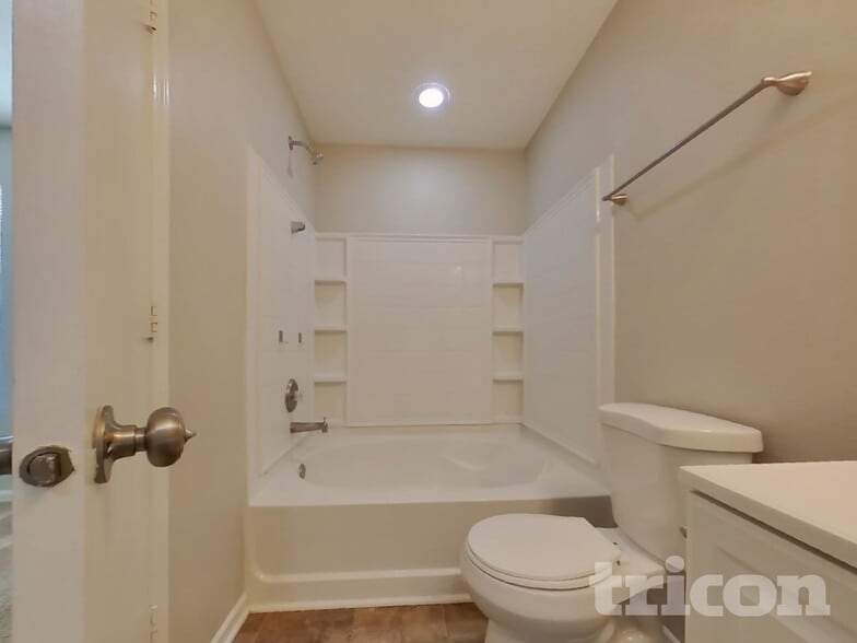 Building Photo - 6409 Alonzo Dr