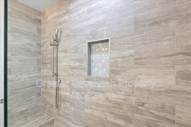 Building Photo - 45 Grove Park Dr