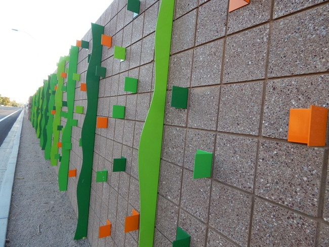 Building Photo - 2025 S Granada Dr