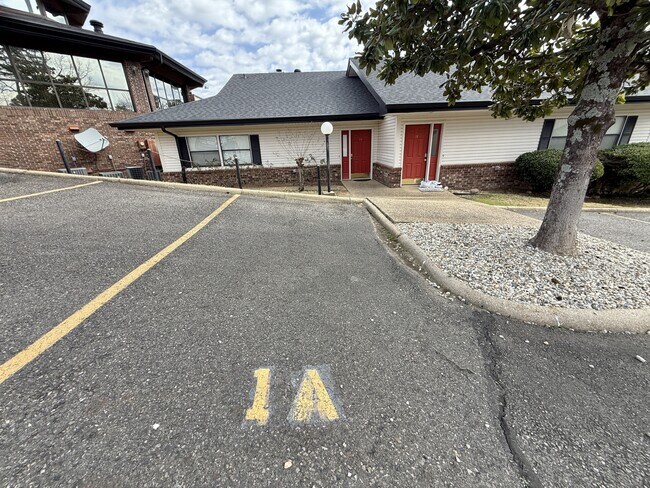 Building Photo - 5371 Central Ave