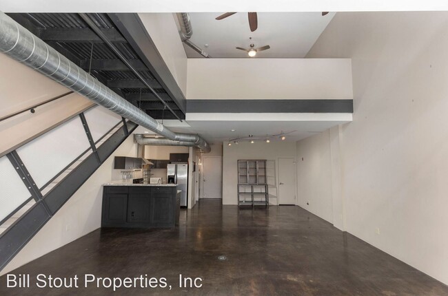 Building Photo - 1 br, 2 bath House - 400 E Main Street Uni...