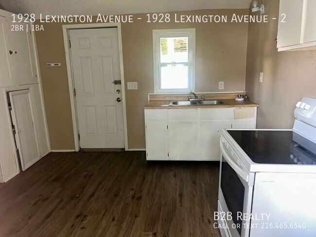 Building Photo - 1928 Lexington Ave