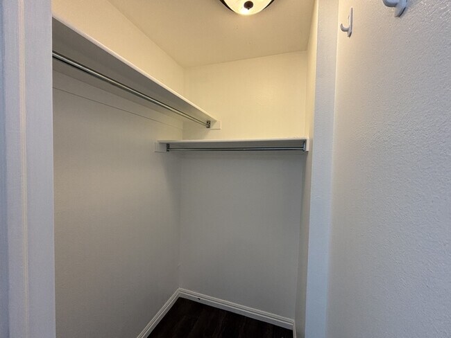 Building Photo - 5700 S 900 E