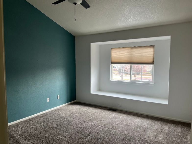 Building Photo - 102 Bayside Cir