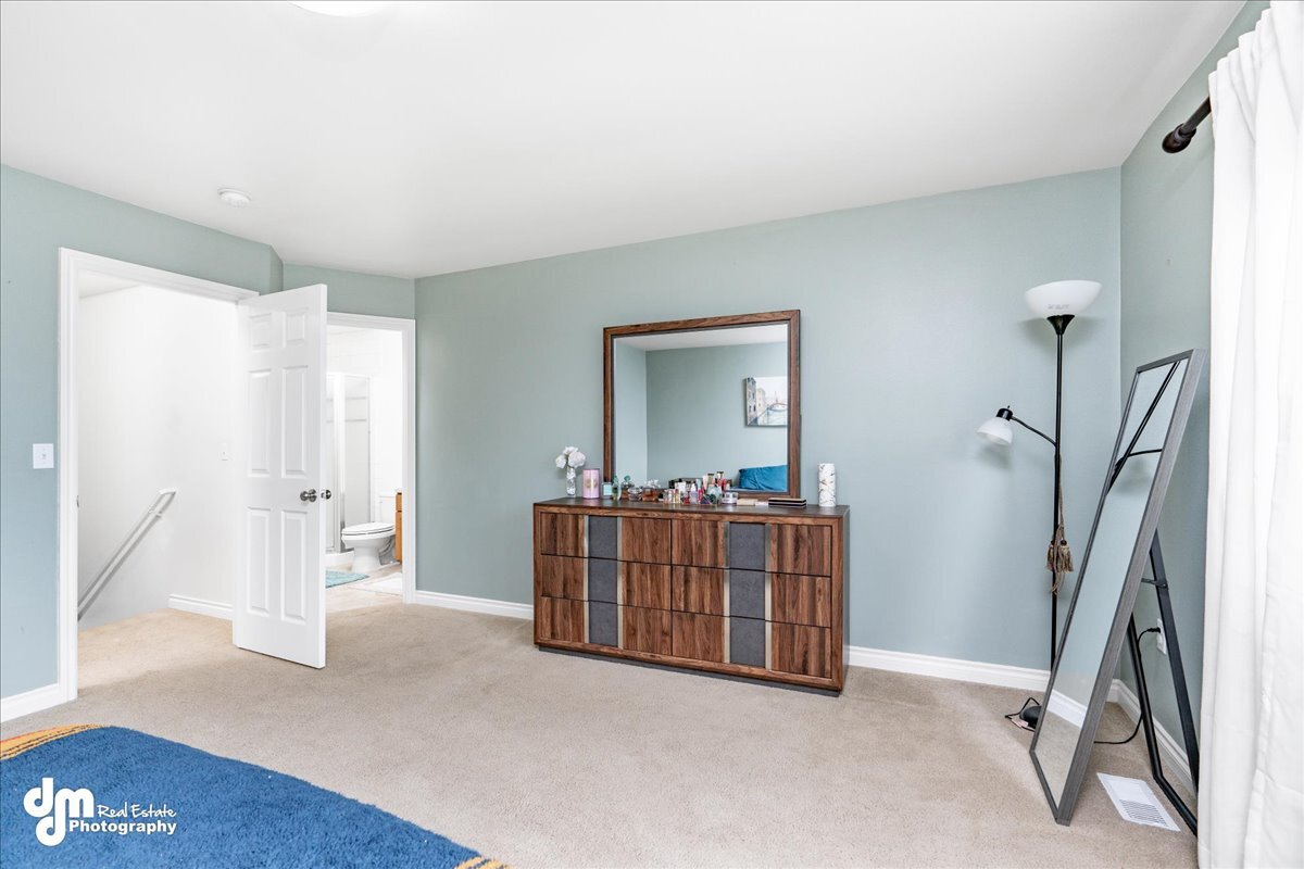 Building Photo - 299 Skwentna Dr