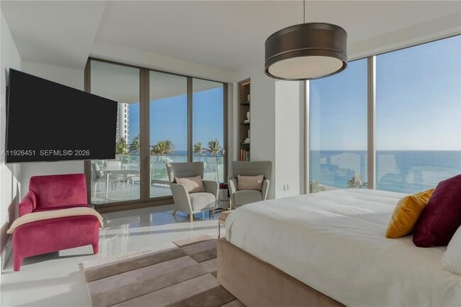 Building Photo - 17975 Collins Ave