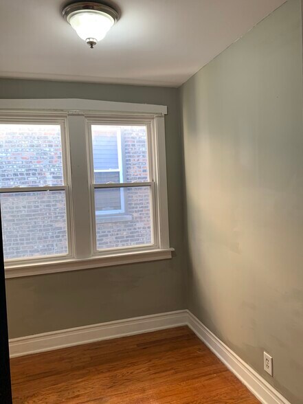 2nd Bedroom - 4704 W Waveland Ave