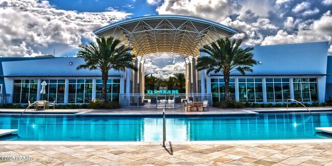 Building Photo - 231 Riverside Dr