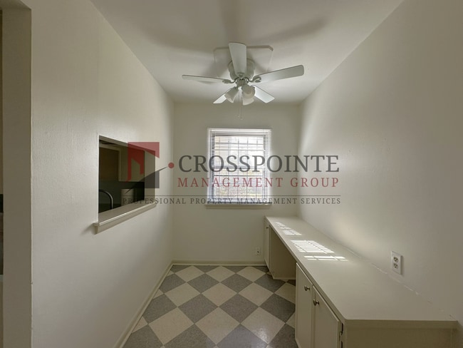 Building Photo - 3 Bedroom 1.5 Bath with Office Space!