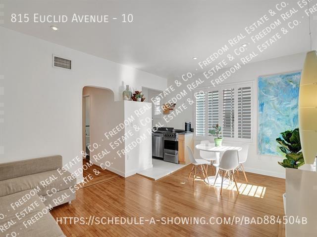 Building Photo - 815 Euclid Ave