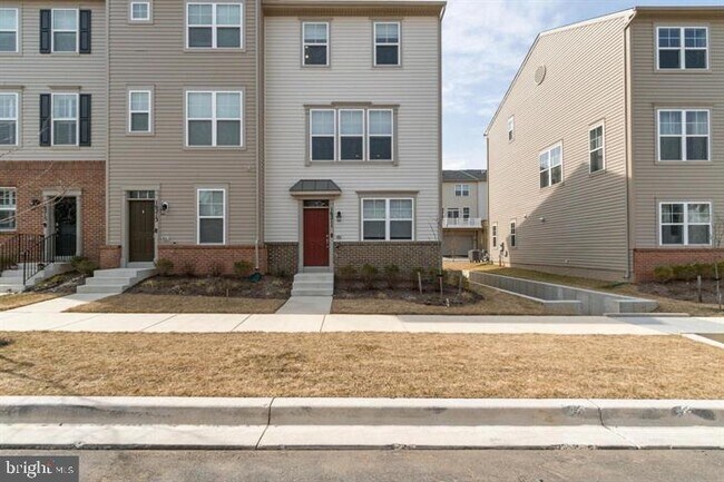 Building Photo - 16211 Coolidge Ave