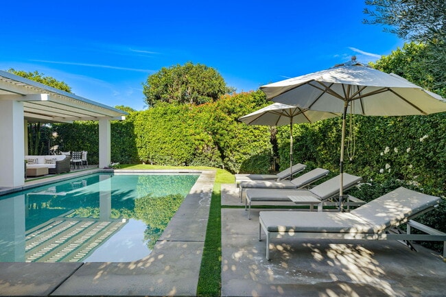 Building Photo - 6 Exeter Ct