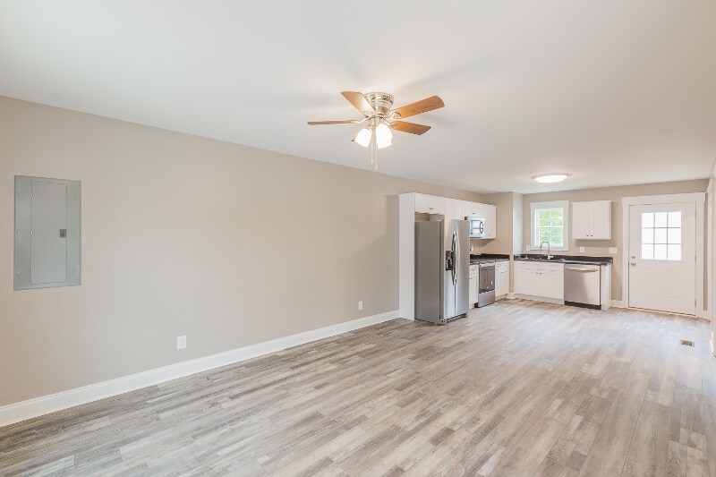 Building Photo - 3306 Chattanooga Rd