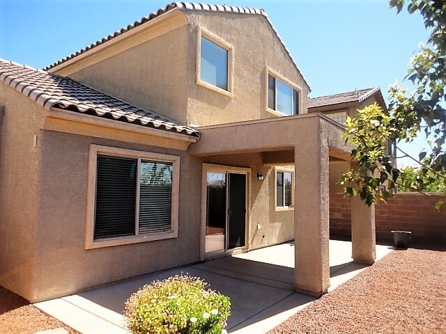 Building Photo - Great home in Aliante Community!