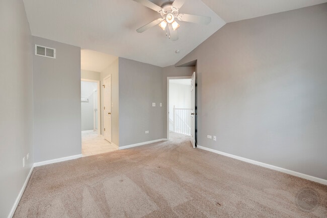 Building Photo - 2835 White Thorn Cir