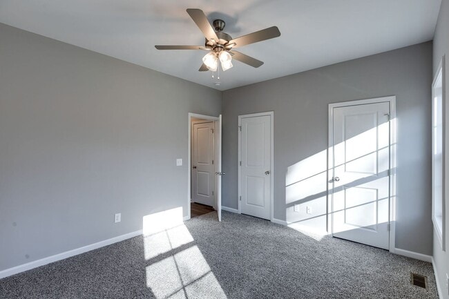 Building Photo - 1 Year of FREE Alarm Monitoring! 3 Bedroom with 2 Baths!