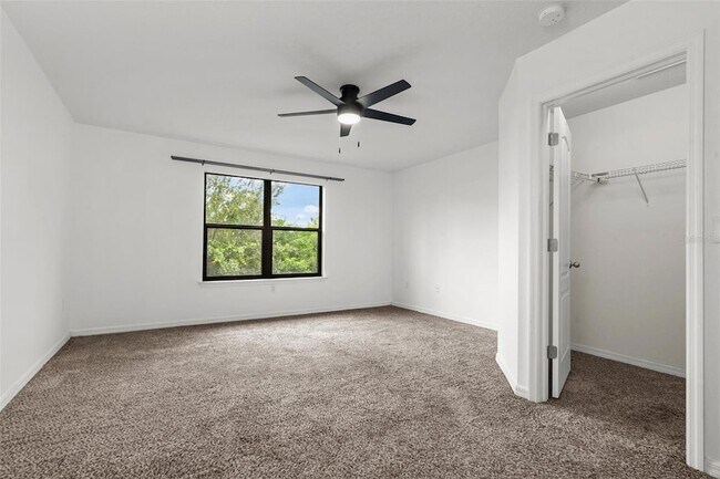 Building Photo - 5179 Bay Isle Cir