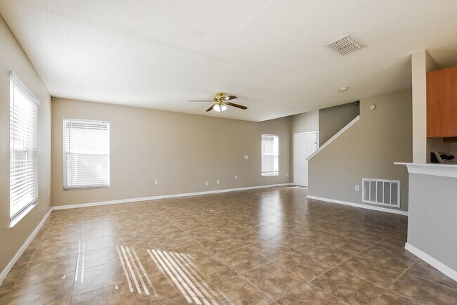 Building Photo - 2402 Ashecroft Dr