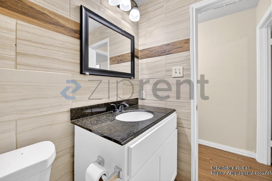 Building Photo - 4101 Esters Rd