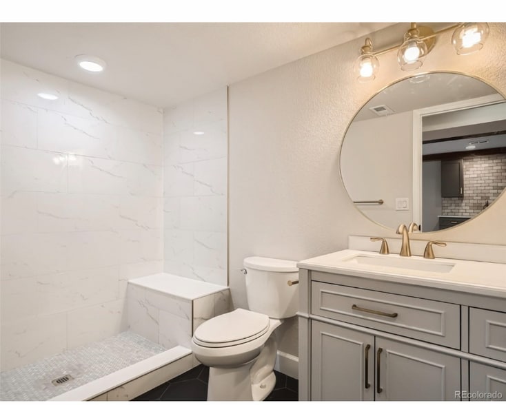 Building Photo - 10071 Flower St