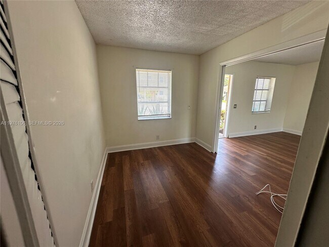 Building Photo - 3033 NW 68th St