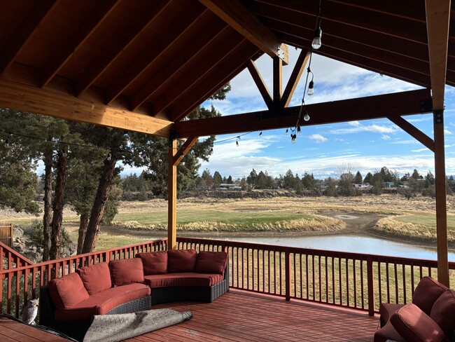 Building Photo - Redmond Home with Amazing Deck Views