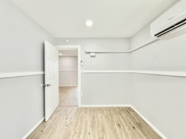 Building Photo - 80 146th Ave