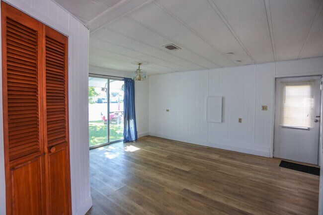 Building Photo - 21726 N Heritage Cir