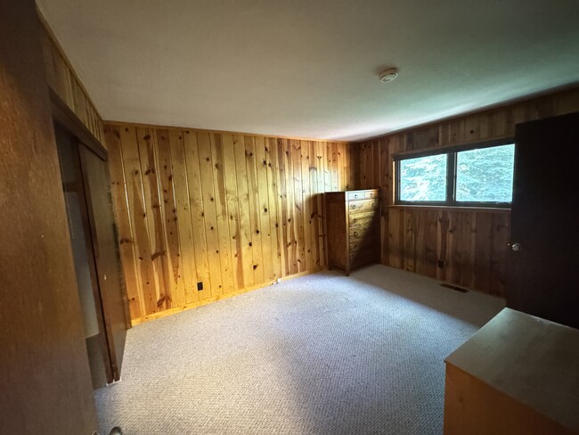 Building Photo - 510 Little Mountain Ln