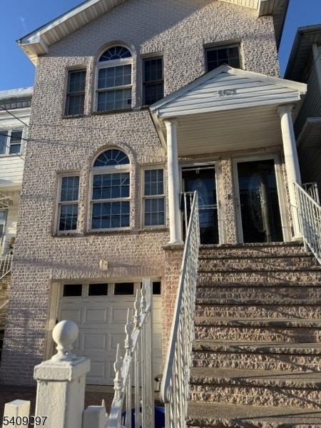 Building Photo - 167 Garfield Ave