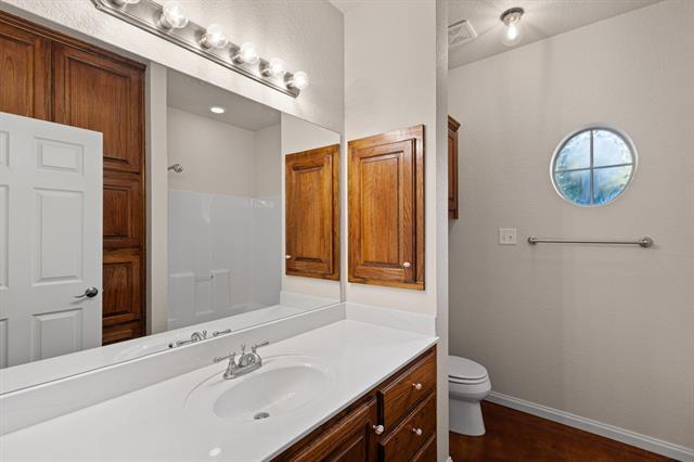 Building Photo - 19 Shady Creek Ln