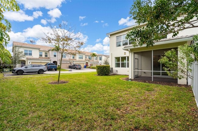 Building Photo - 1595 Evergreen Ter