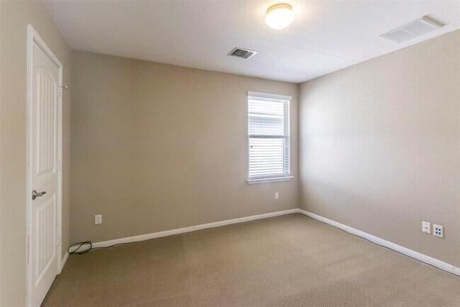 Building Photo - 12701 Brycen Ct