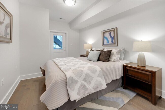 Building Photo - 3821 14th St NW